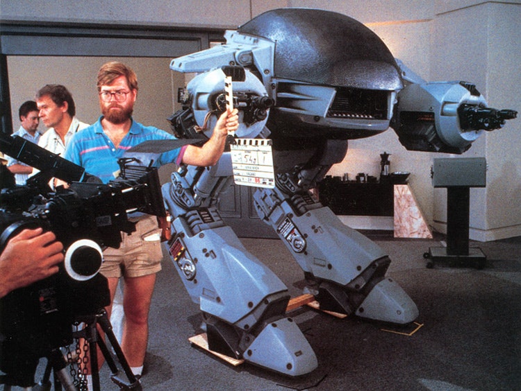 RoboCop directed by Paul Verhoeven (1987),  www.robocoparchive.com